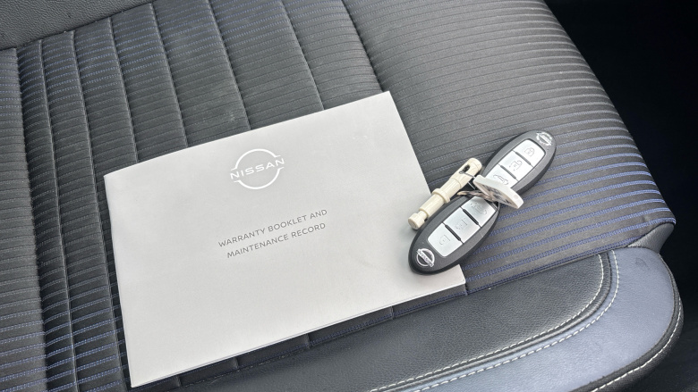 Nissan Qashqai 1.3 DiG-T MH Tekna 5dr Petrol Hatchback